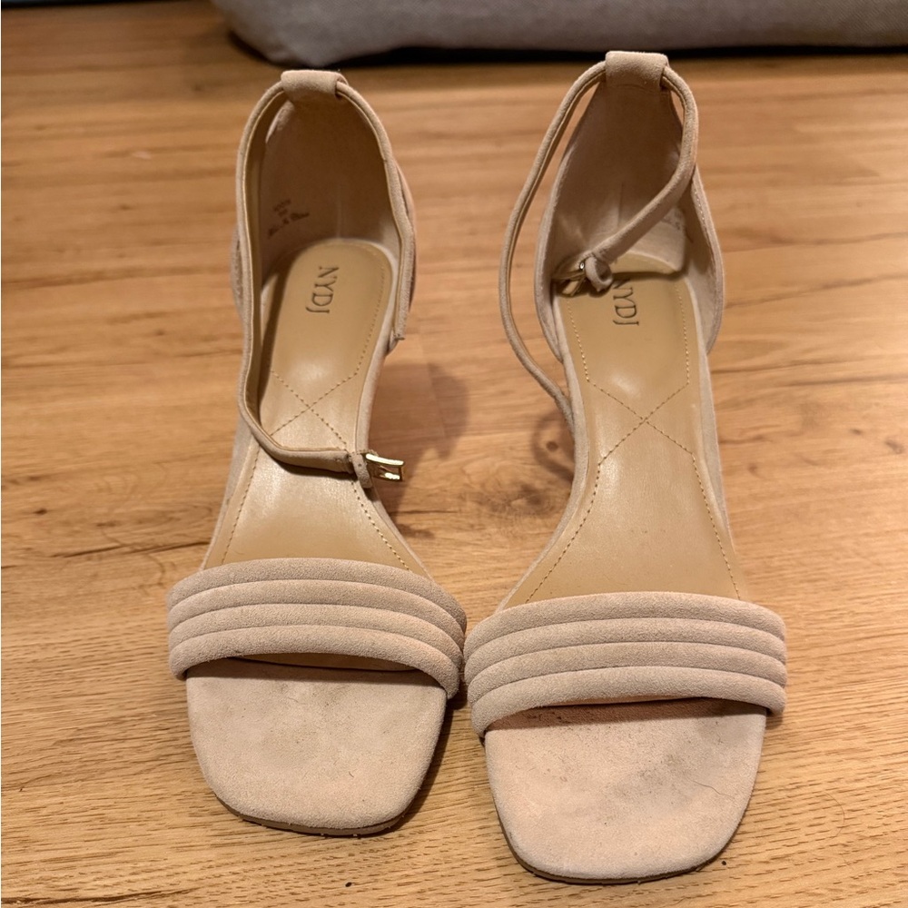 Elegant Beige Heeled Sandals